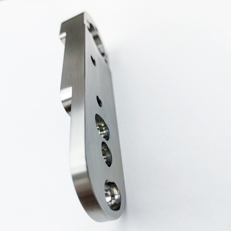 CNC precision machining machinery automation spare parts stainless steel copper aluminum alloy turning milling and grinding customized