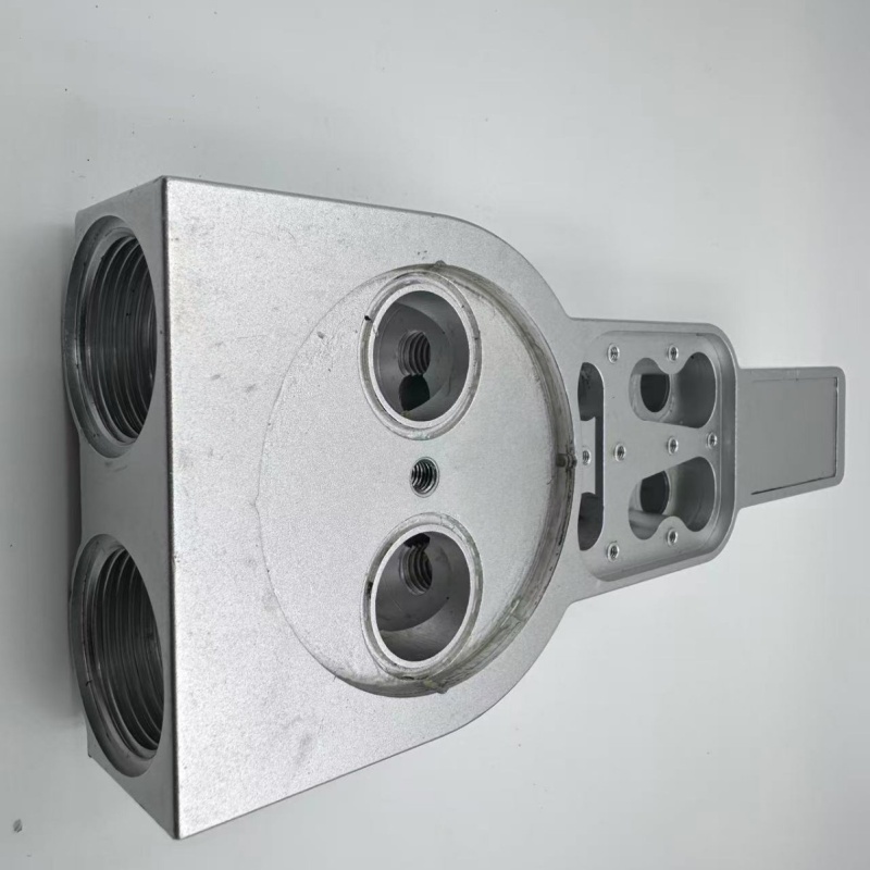 Non-standard four-axis and five-axis precision parts processing CNC machining stainless steel CNC lathe aluminum alloy parts processing